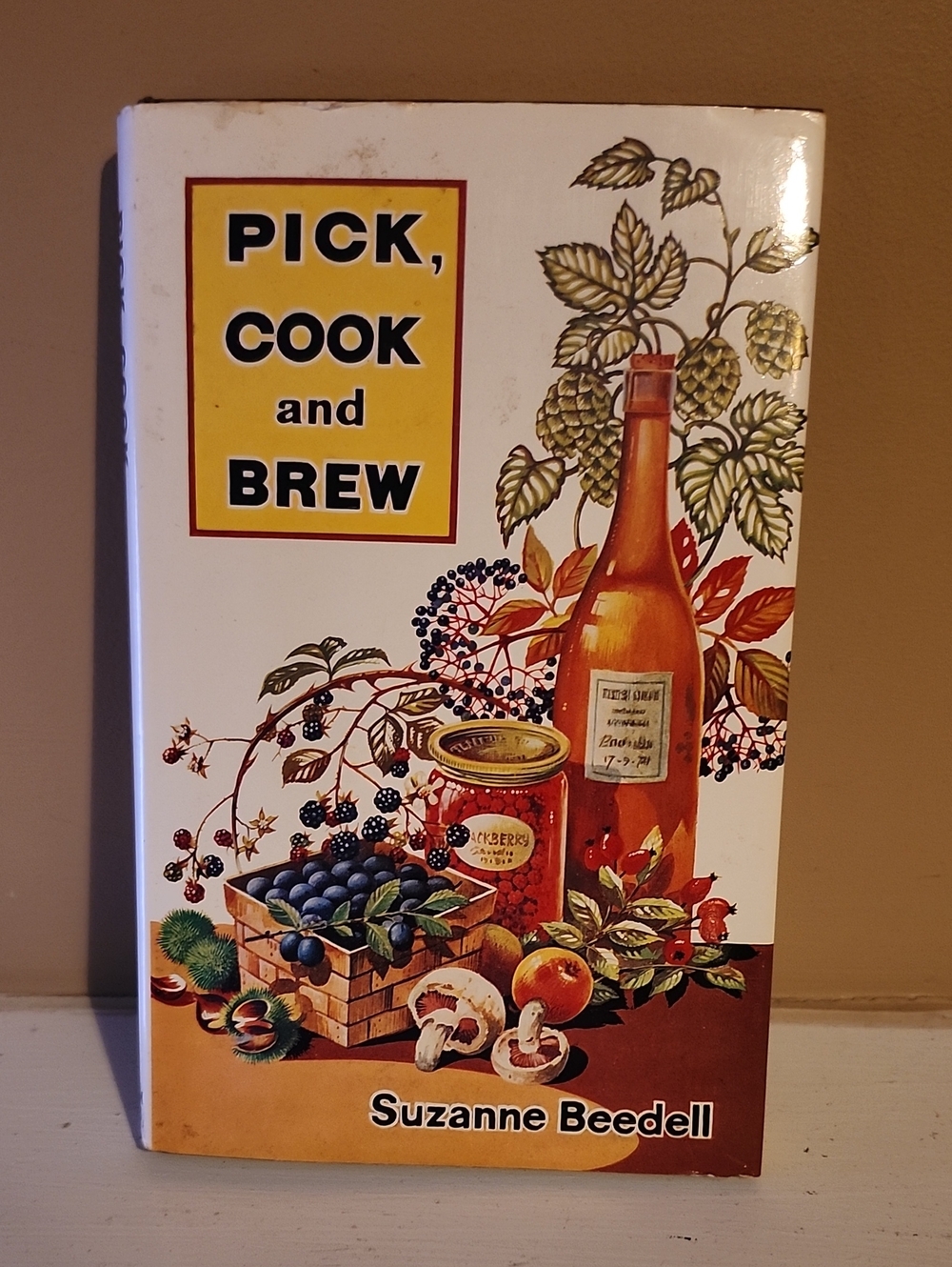 Vintage Pick, Cook and Brew Cookbook Reference Book By Suzanne Beedell
